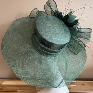 Emerald/Dark Green Wide Brim Church Carriage Kentucky Derby Hat with Green Sinamay Bow and Feather Flower. Easter Race Wedding Tea Ascot Hat image 4