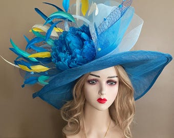 Cappello a tesa larga blu azzurro per il Kentucky Derby (m1): cappello da gara con fiori di piume