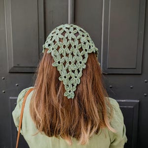 Plumeria Flower Bandana Crochet Pattern PDF  Beginner Crochet Bandana Summer Head Scarf Pattern, Boho Triangle Head Scarf for Women