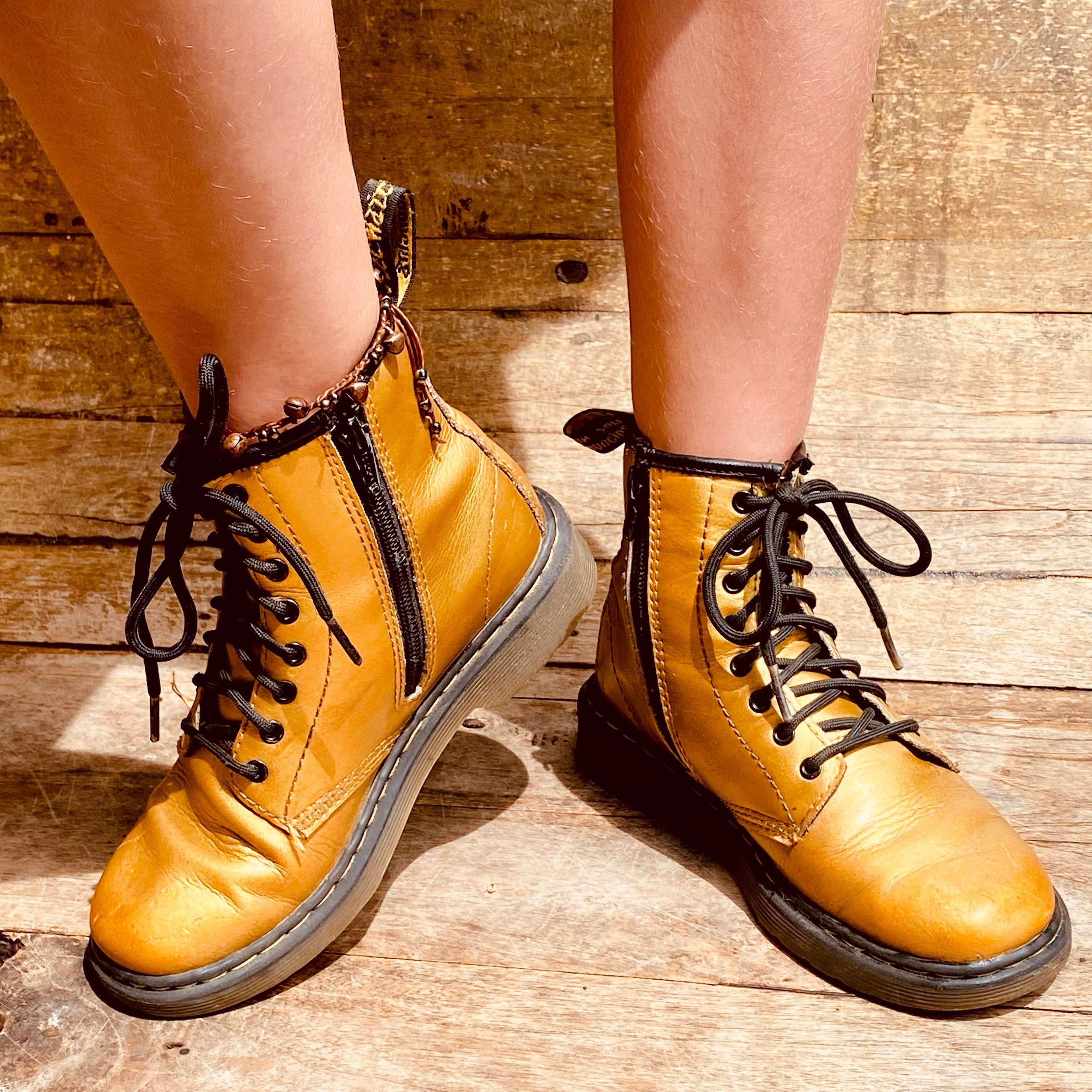 Doc martens jaune pas cher hot sale