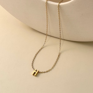 Collier en acier inoxydable alphabet initial lettre charm nom prénom personnalisé effet miroir lissé doré