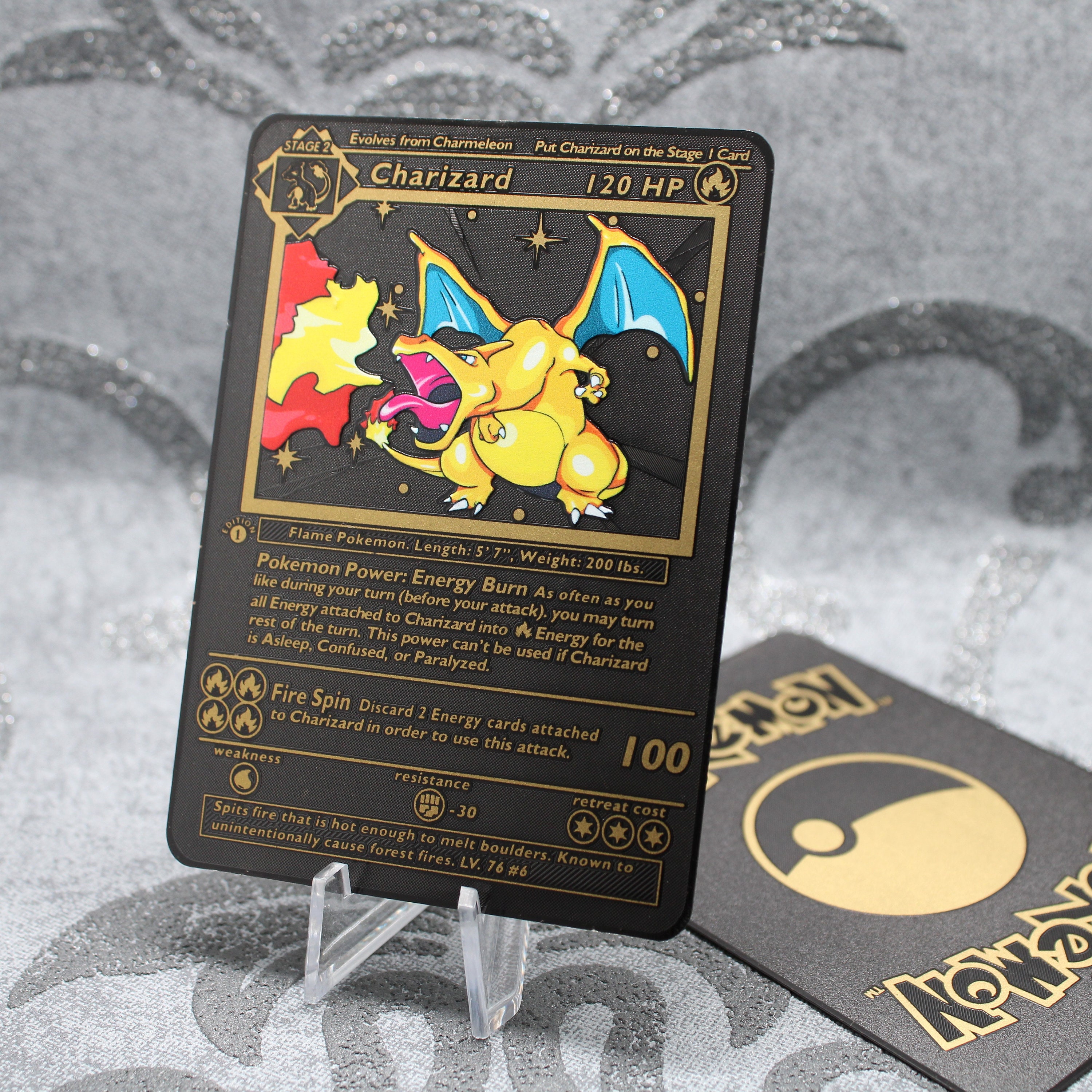 Carta Pokémon em Metal Charizard 800HP, Promoçoes