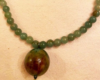 Green Beaded Jade Necklace with Round Pendant, Christmas Gift for Her, Precious Stone Jewelry