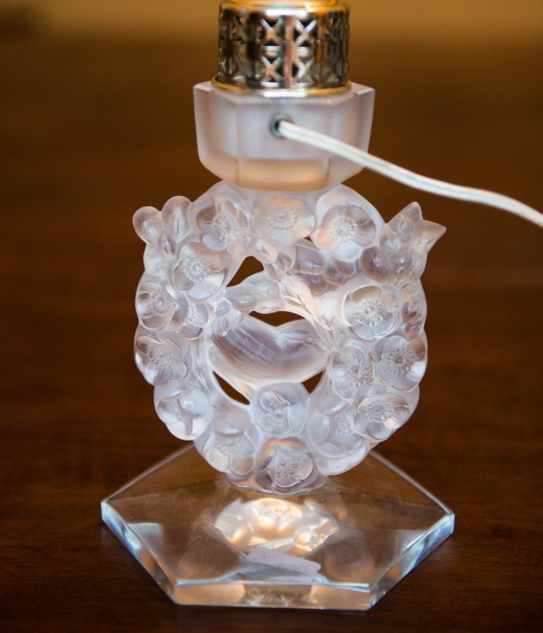 Rene Lalique frosted Crystal lamp