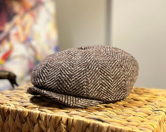 Brown & White Herringbone Newsboy Cap – Unisex Wool Blend Baker Boy Hat, Adjustable Vintage Style, Streetwear Accessory – Peaky Blinders Hat