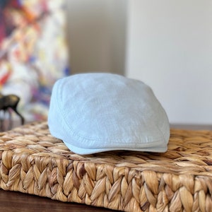 White Cotton Summer Flat Cap for Men and Women – Handmade Breathable Ivy Hat, Lightweight Travel Cap, London Cap, Unisex Gift for Him or Her