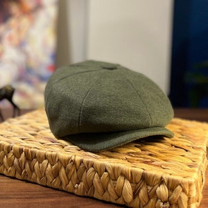 Green 8 Panel Newsboy Cap for Men, Peaky Blinders Style Flat Cap, Vintage Irish Gatsby Hat, Handmade Wool Blend Winter Fashion Hat