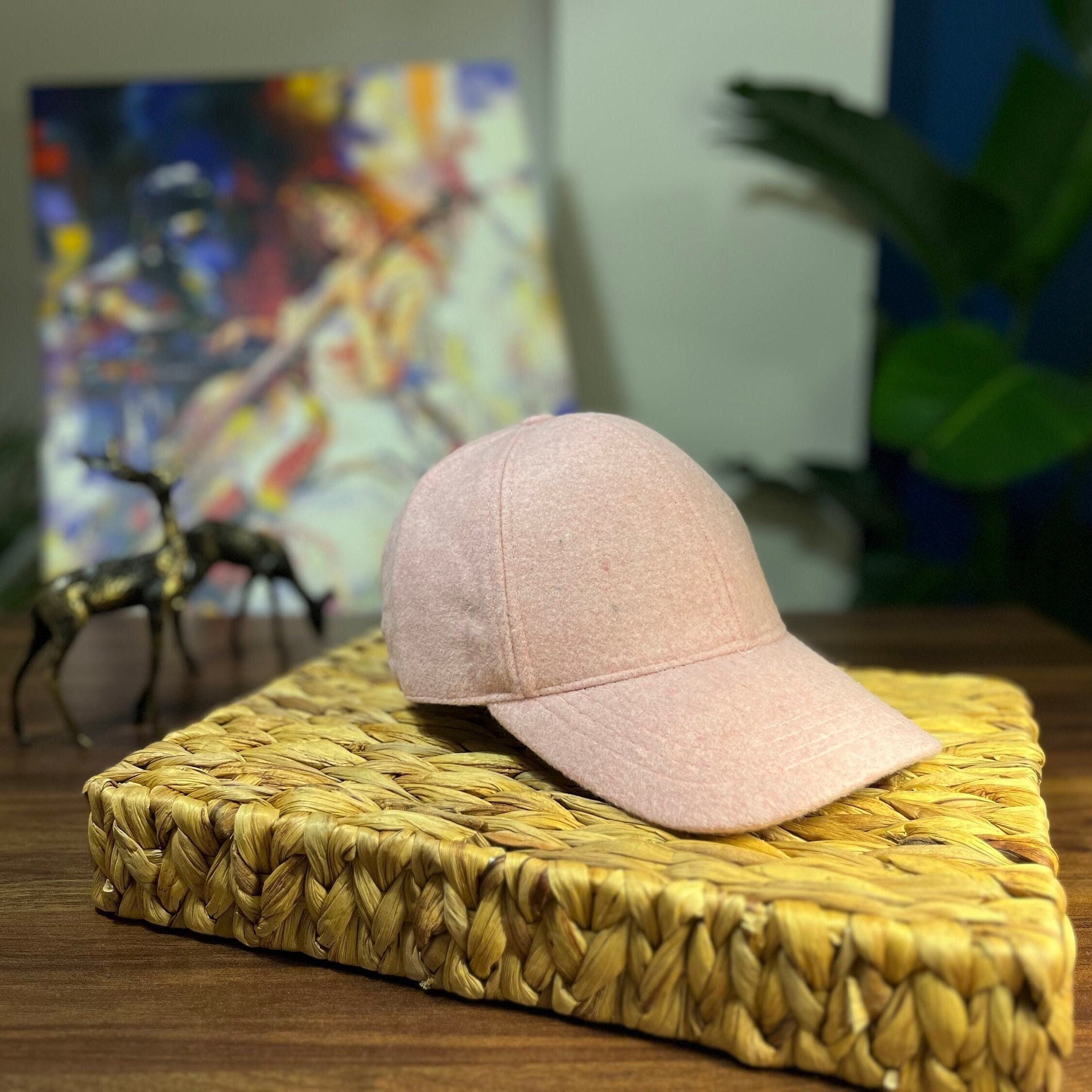 Soft Pink Wool Baseball Cap for Women – Cozy Winter  display picture 1