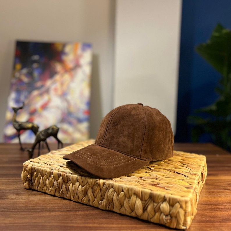 Brown Suede Baseball Cap, Adjustable Leather Hat, Unisex Hip-Hop Street Fashion, Winter Full Cap, Halloween Gift, Christmas Gift for Mother,Halloween Cap,Truckers Cap,High Quality Men Hat,Cozy Woman Hat,Fashion Accessories,Best Birthday Gift