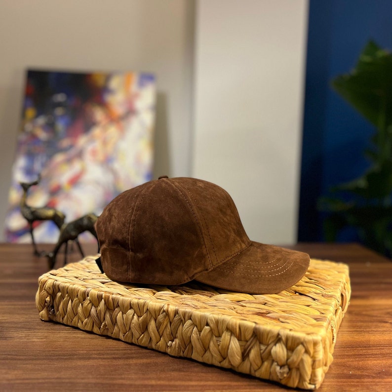 Brown Suede Baseball Cap, Adjustable Leather Hat, Unisex Hip-Hop Street Fashion, Winter Full Cap, Halloween Gift, Christmas Gift for Mother,Halloween Cap,Truckers Cap,High Quality Men Hat,Cozy Woman Hat,Fashion Accessories,Best Birthday Gift