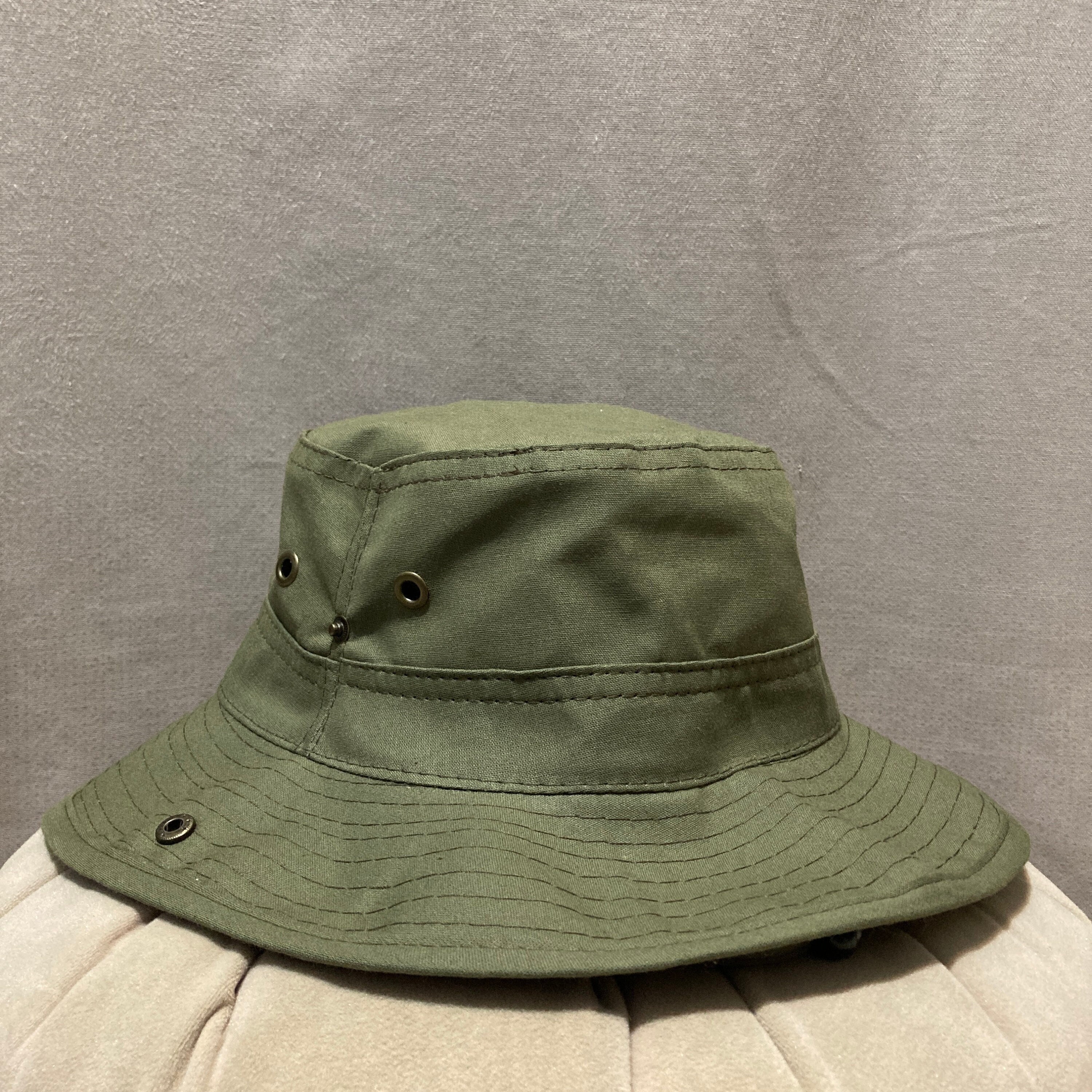 Versatile Green Safari Hat, Sun Protection, Chin Strap Versatile Green Safari Hat, Sun Protection, Chin Strap