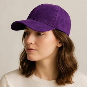 Gorra de béisbol de ante morado de lujo: estilo urbano unisex, moda invernal