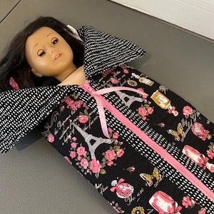 Sleeping bag for doll