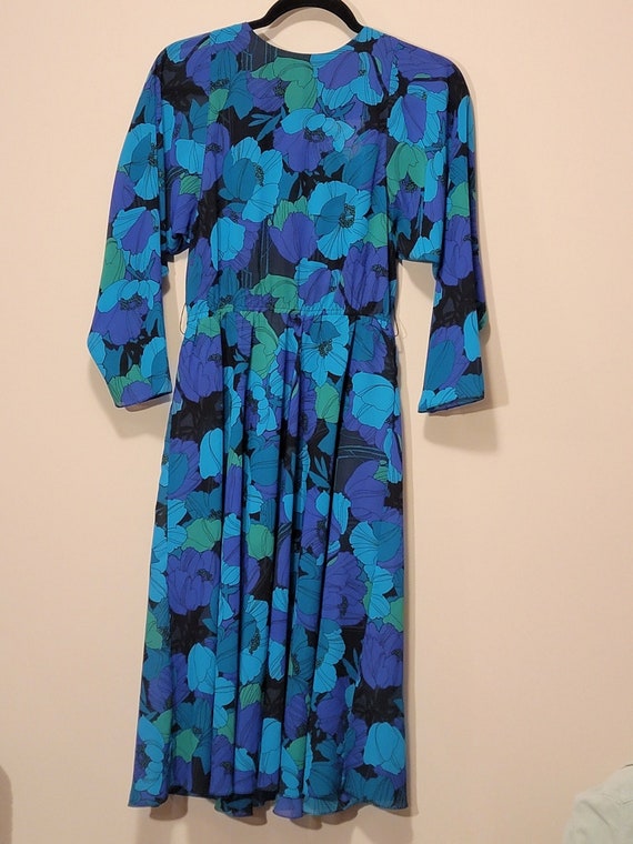 Beautiful Vintage Blue And Green Floral Dress - image 1