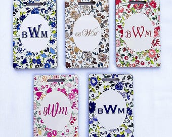 Etiqueta de equipaje sublimada personalizada: sudadera Nana a juego con estampado floral