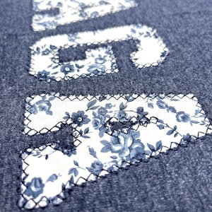 Sudadera personalizada para abuela: Regalo para el Día de la Madre / Regalo personalizado con aplique floral bordado para abuela / Sudadera con palabra personalizada / ¡Cualquier palabra! imagen 5