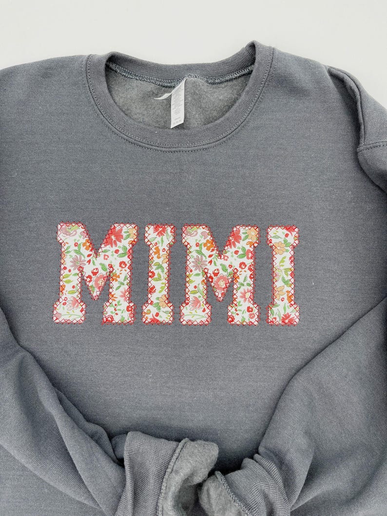 Sudadera personalizada para abuela: Regalo para el Día de la Madre / Regalo personalizado con aplique floral bordado para abuela / Sudadera con palabra personalizada / ¡Cualquier palabra! imagen 3