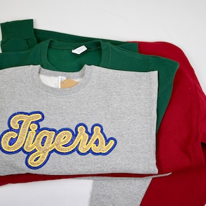 Glitter Spirit Sweatshirt | Personalized Spirit Shirt | Sports Team Sweatshirt | Glitter Applique