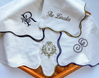 Servilletas de tela de algodón con monograma: Bordado personalizado en el borde (juego de 4)