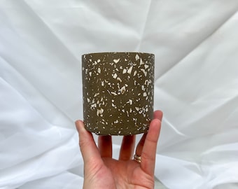 Terrazzo pen pot | Jesmonite pencil holder | Pencil pot | kids pencil holder | Pen Pot |  | Gifts | Eco friendly | desk decor | cocoa color.