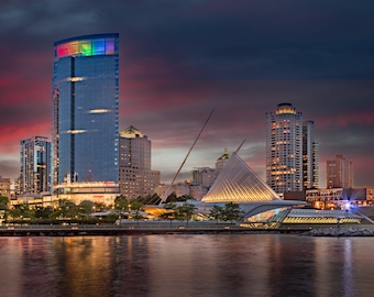 Milwaukee Skyline with Milwaukee Art Museum and Northwestern Mutual Tower, Milwaukee Skyline Print, Milwaukee WI Canvas/Paper/Acrylic/Metal