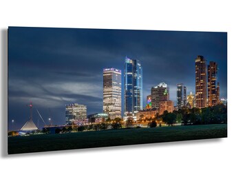 Milwaukee Skyline Canvas Print: Veterans Park, Wisconsin