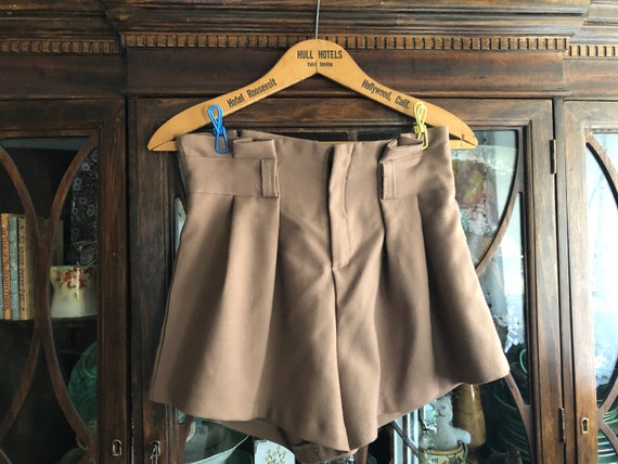 Vintage Yi Kuzi Pleated Belted Shorts | Etsy
