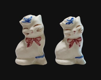 Shawnee Puss n Boots Salt and Pepper Shakers First Made in the 1940s Vintage Kitchen Decor