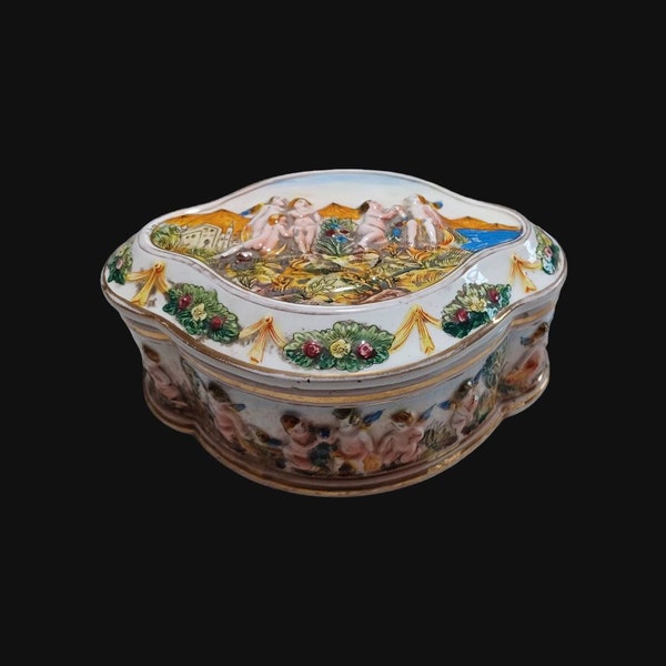 Large Capodimonte Trinket Jewelry Box Handpainted Porcelain Cherubs Rose Bushes Italian Scene Gold Trim Made in Italy Old World Style
