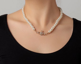 Saturn Pearl Necklace - Etsy