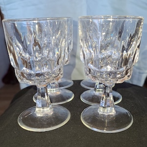 VINTAGE SET OF 6 cut crystal glass wine glasses&#39; vintage stemware barware vintage wine glasses&#39; cocktail glasses collectable glass