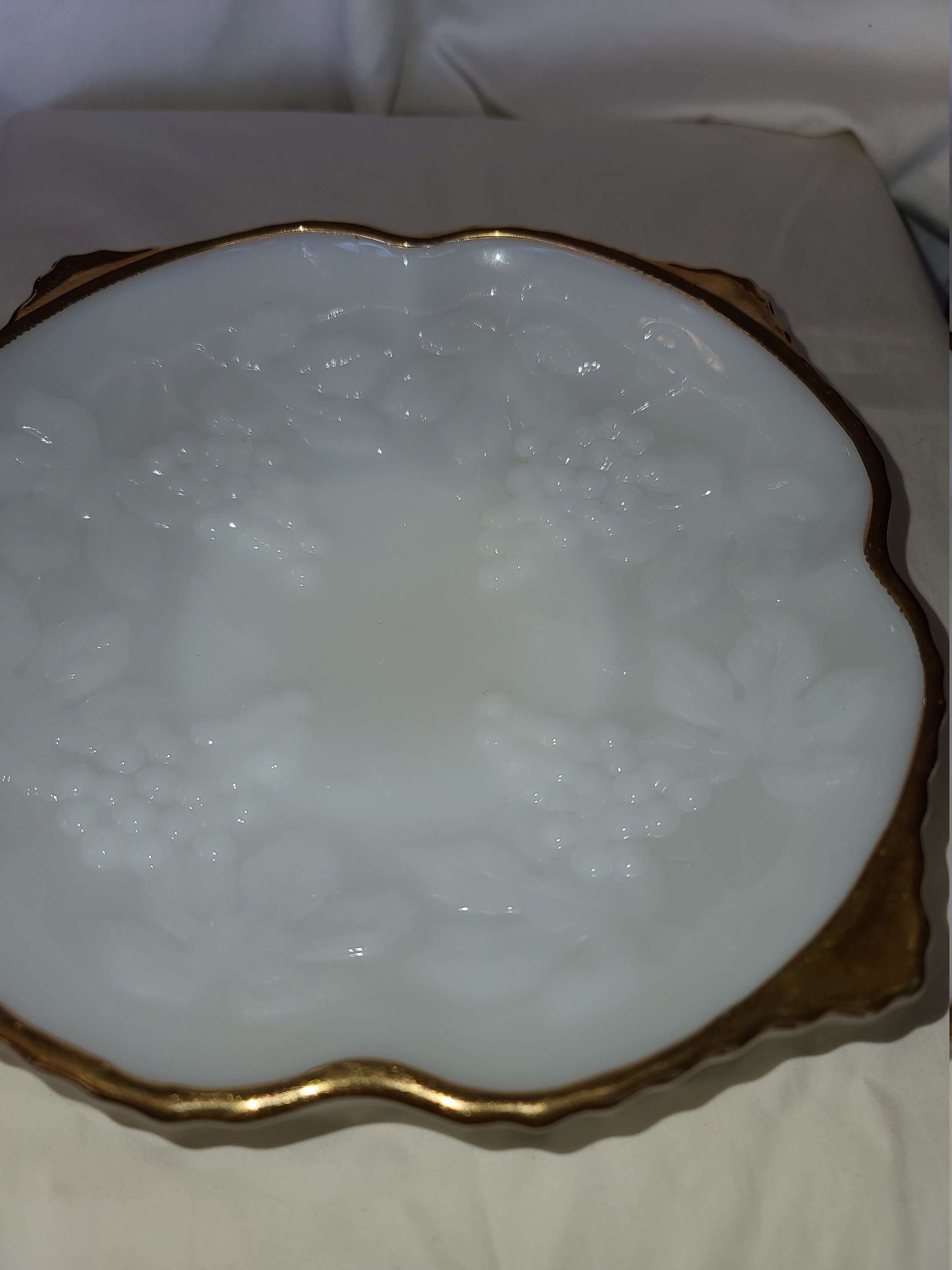 VINTAGE GOLD TRIM Raised Fruit Glass Bowl Vintage Decorative Etsy