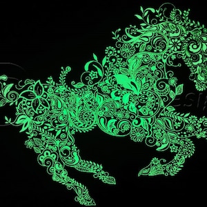 Flower horse - Machine embroidery pattern - DST ONLY