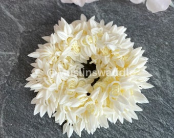 Scented Hand gajras bracelet/white Artificial jasmin hair gajra/ haldimehandi jewelry Mayoon Hand Flowers Sangeet Hair Flowers Gajras