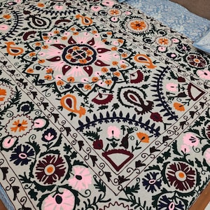 Vintage Linen Suzani Hand Embroidered Wall Hanging  Cotton Embroidery Suzani Bed Spread Uzbek Suzani , Christmas Gift For Mom And Dad