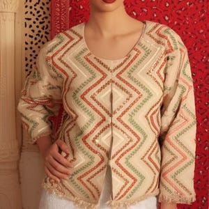 Suzani Embroidery Jacket, Winter Wear Jacket Coat, Womens Coat, Suzani Short Jacket, TNT Fabric Suzani Jacket, Robe, Gift For Her