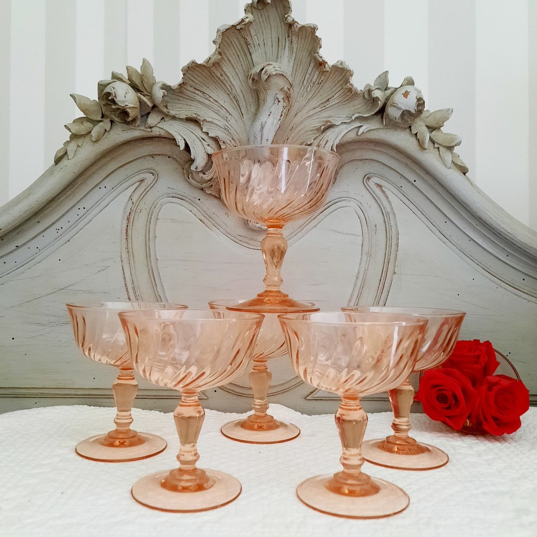Lot de 6 coupes à champagne roses vintage Rosaline Pink Swirl, France - France