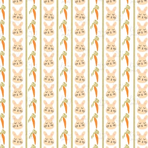 Könnte beinhalten: Ein sich wiederholendes Muster mit Hasengesichtern und Karotten. Die Hasen sind hellbraun mit geschlossenen Augen und Schnurrhaaren. Die Karotten sind orange mit grünen Spitzen. Goldene vertikale Streifen trennen die Hasen- und Karottenbilder auf weißem Hintergrund.