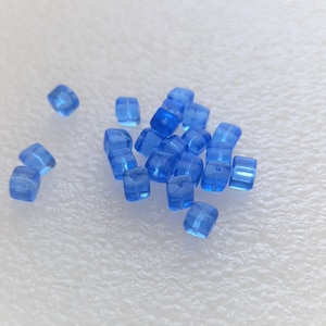 25 glass beads blue approx. 6 x 6 mm pressed Bohemian glass beads - glasbeads - grazen kralen - perles de verre 17-0.84
