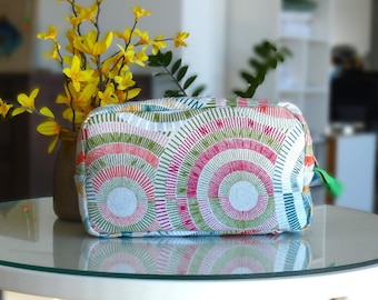 Make up bag in geometric-print cotton fabric