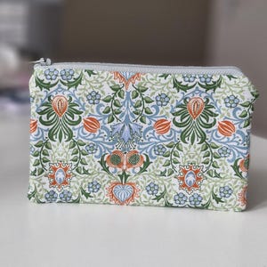 Petite pochette en tissu, pochette porte-monnaie,  pochette de voyage pour maquillage, petite trousse de maquillage,  idée cadeau maman