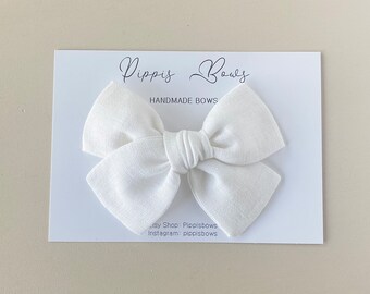 White Linen Hair Bow / White Hair Bow / White Hair Clip / Pigtail Set / Girls Hair Clip / White Baby Headband / Baby Bow