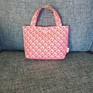 Small tote bag with snap button in pink & red checkered pattern, cotton fabric, handmade, gifts
