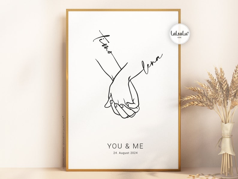 Hochzeitsbild You&Me personalisiert mit Namen Text Datum Hochzeitsgeschenk Hand in Hand Brautpaar Jahrestag Zuhause JGA Hochzeitstag Bild 1
