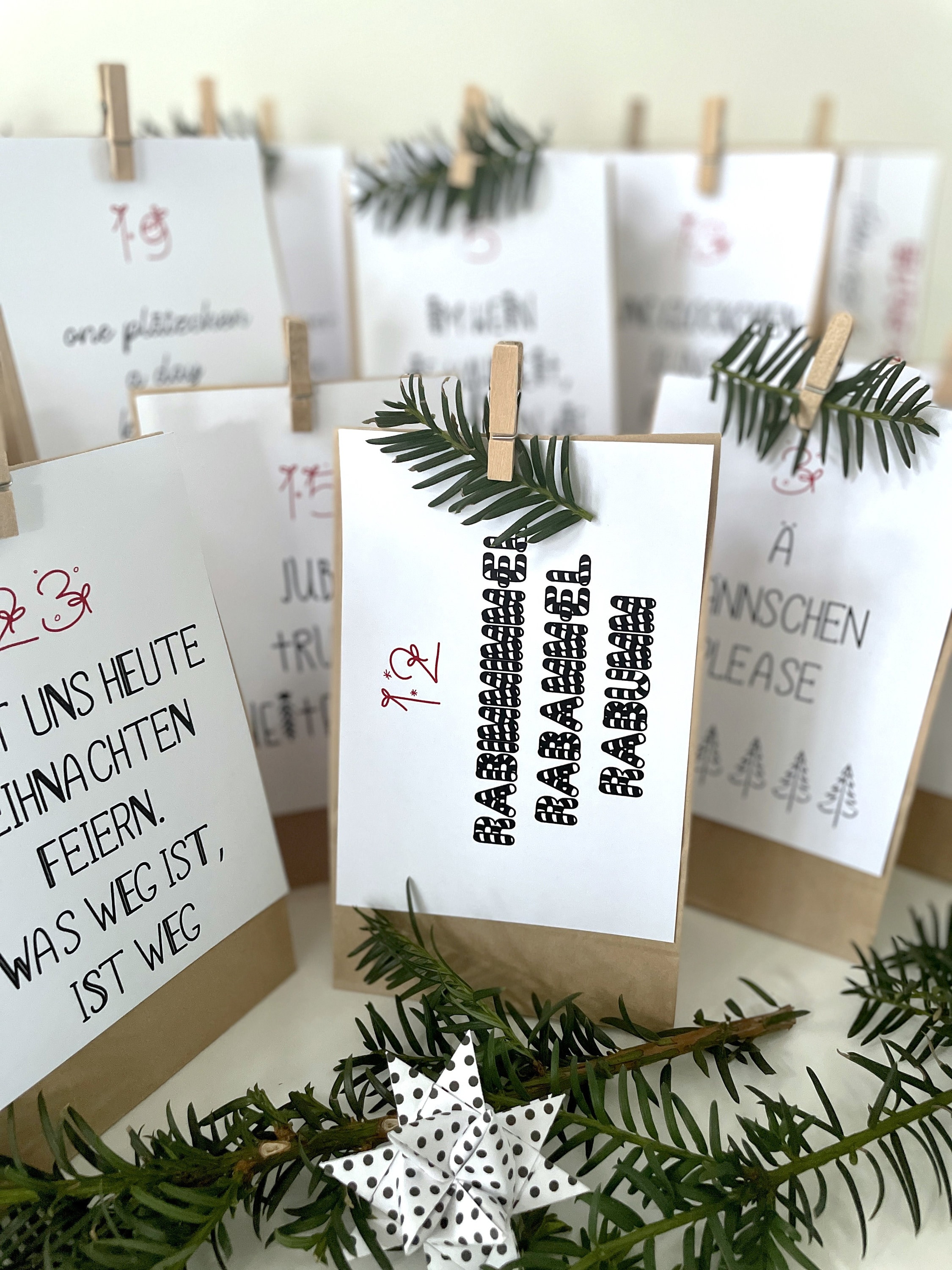 DIY Adventskalender Zum Befüllen 2025 - Bastelset Mit 24 Tüten & Weihnachtsmotiven