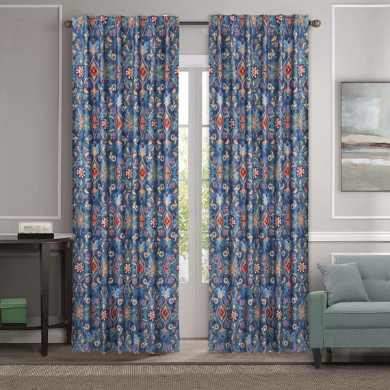 Is the Living Room Window Blue in Spanish 2 Is the Living Room Window Blue in Spanish