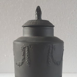 Antique English Black Basalt Porcelain Engine Turned Base Cloak Woman Pot