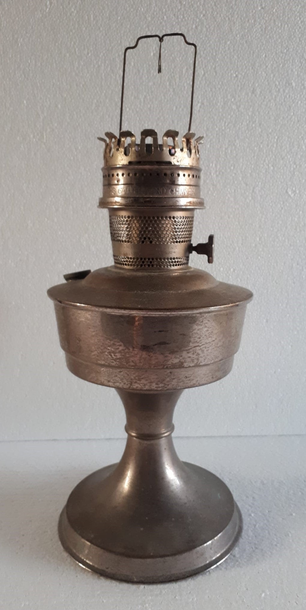 Vintage ALADDIN Model Nº21 Kerosene Oil Lamp Made in England Vintage ALADDIN Model Nº21 Kerosene Oil Lamp Made in England