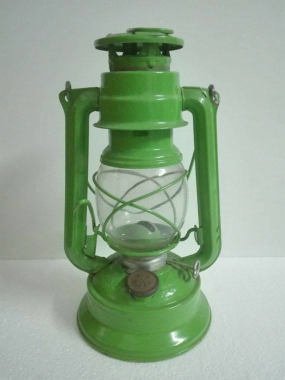 Vintage MEVA #864 Kerosene Oil Paraffin Lantern Made in Czech