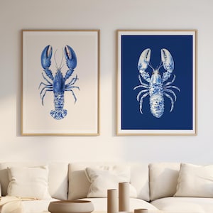 Blauer Hummer Wand Kunst Drucke 2er-Set - Chinoiserie Aquarell Hummer Kunstwerk - Toile de Jouy Hummer Malerei - Trendy Küsten Wohnkultur